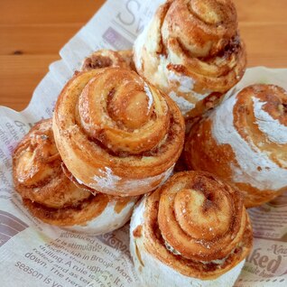 簡単に作れるパン生地でシナモンロール